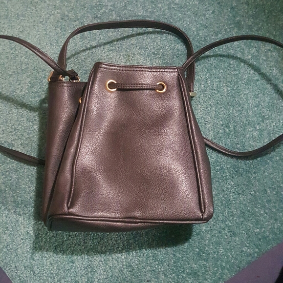 Liz Claiborne Bucket bag - Picture 2 of 6
